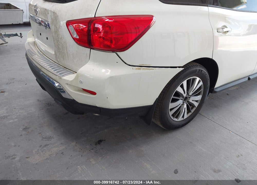 2020 NISSAN PATHFINDER S 2WD VIN: 5N1DR2AN6LC623456