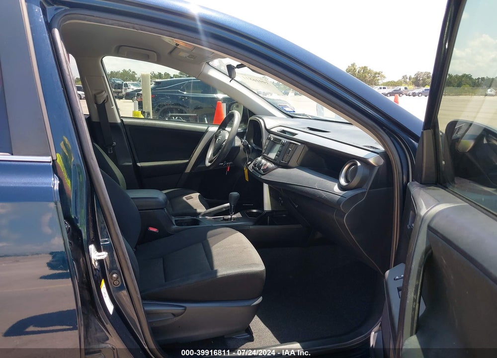 2018 TOYOTA RAV4 LE VIN: JTMZFREV5JJ736233