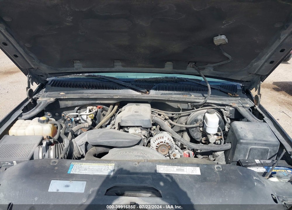 2000 CHEVROLET SILVERADO 1500 LS VIN: 2GCEC19T8Y1283229