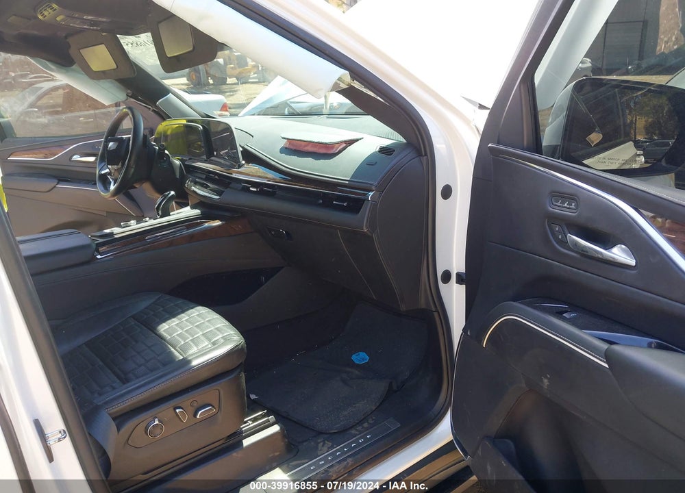 2022 CADILLAC ESCALADE ESV 4WD SPORT PLATINUM VIN: 1GYS4RKT2NR242536