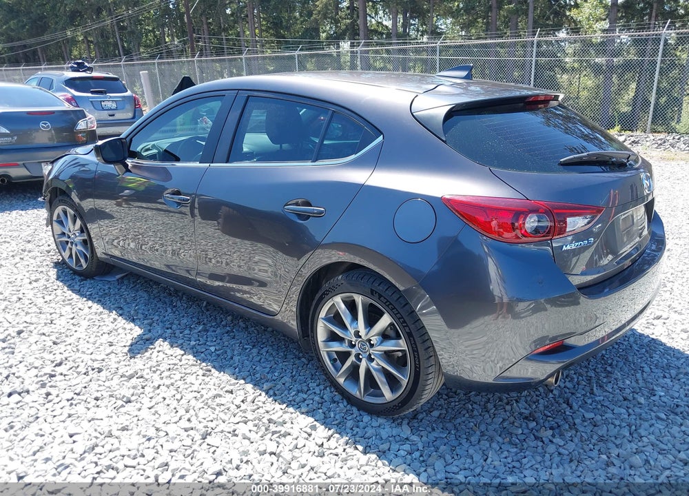 2018 MAZDA 3 TOURING VIN: 3MZBN1L36JM225590