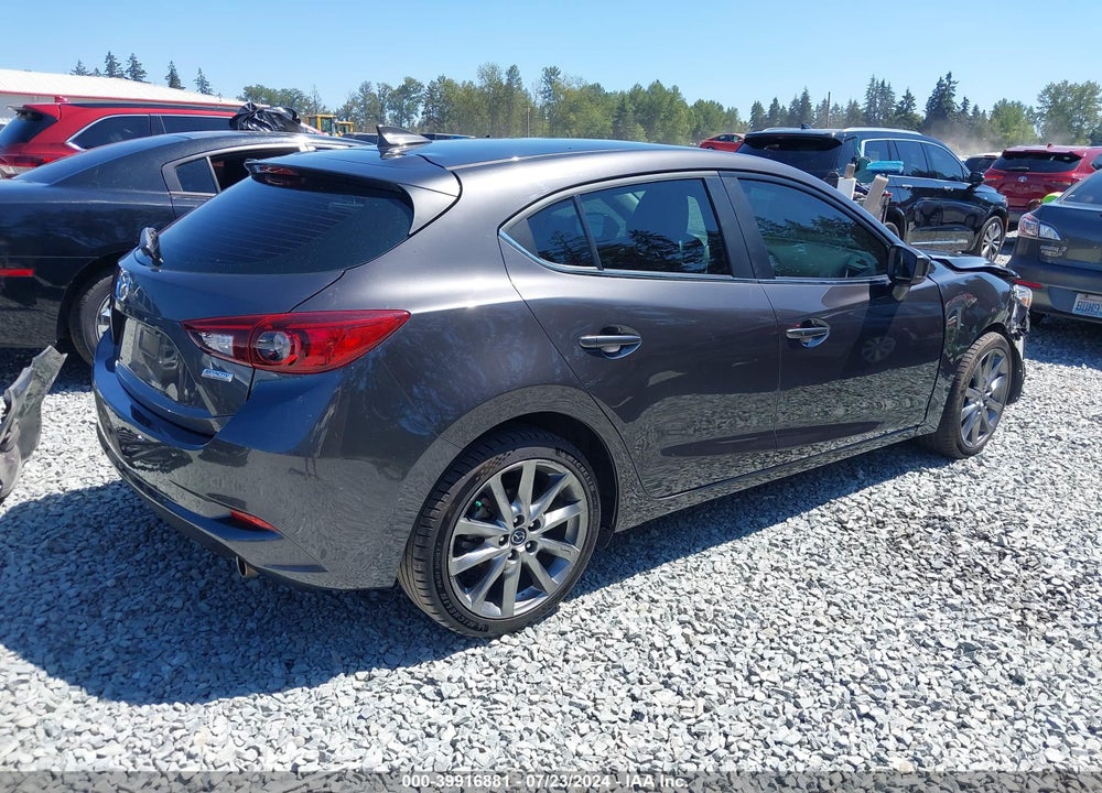 2018 MAZDA 3 TOURING VIN: 3MZBN1L36JM225590