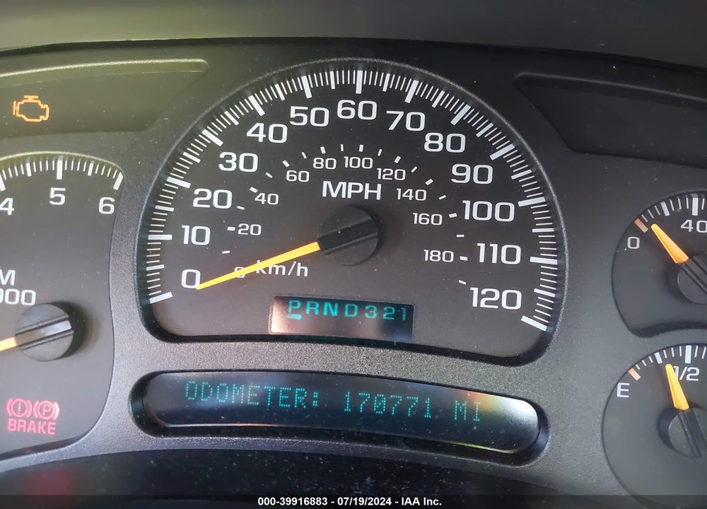 2005 GMC YUKON SLT VIN: 1GKEC13T75R104954