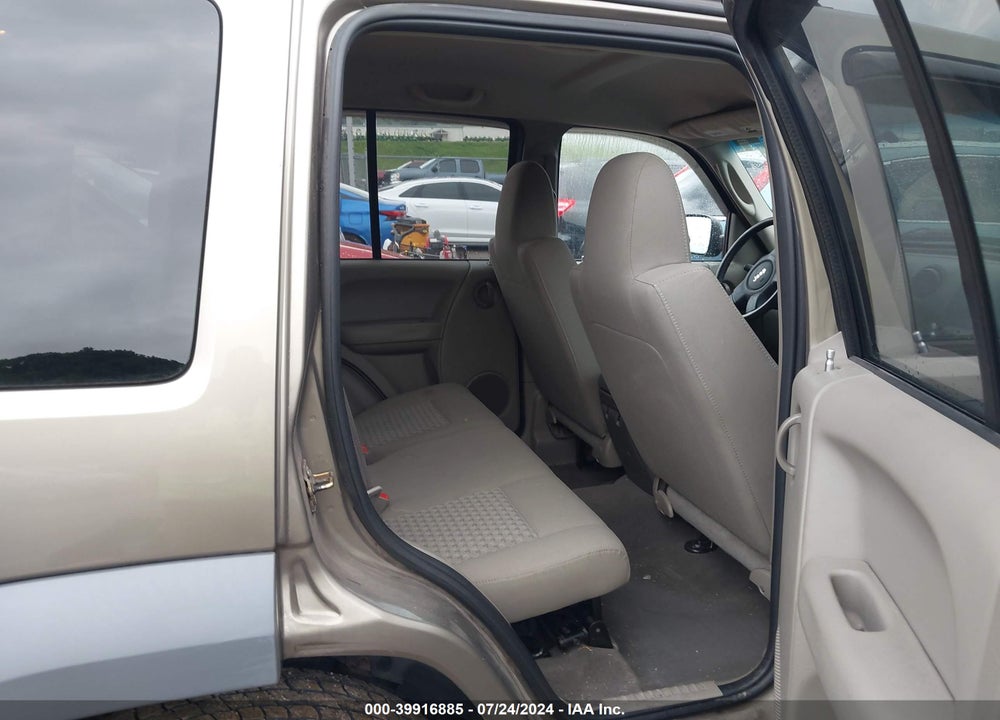2005 JEEP LIBERTY SPORT VIN: 1J4GL48K85W666816