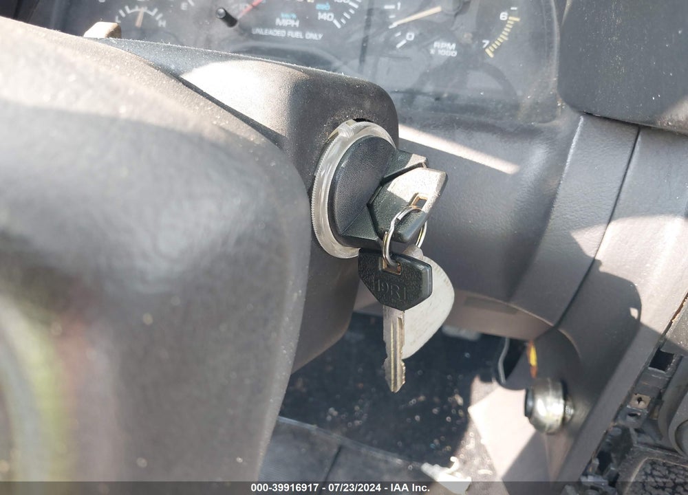1993 CHRYSLER LEBARON VIN: 1C3XU4530PF585963