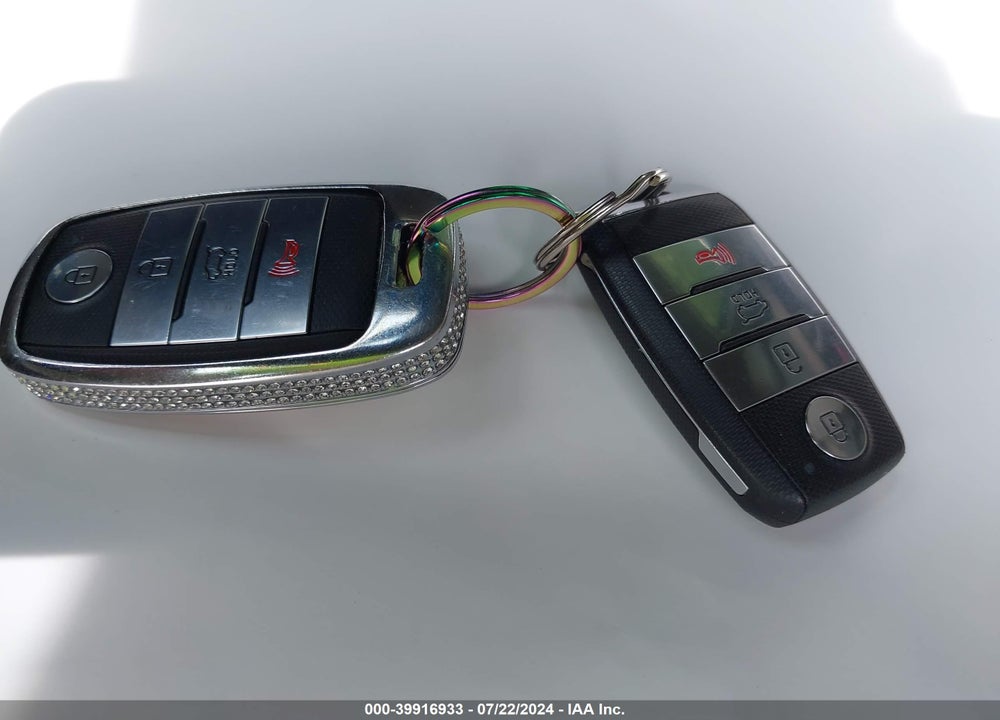 2019 KIA SORENTO 3.3L EX VIN: 5XYPHDA51KG524442