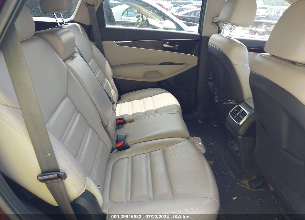 2019 KIA SORENTO 3.3L EX VIN: 5XYPHDA51KG524442