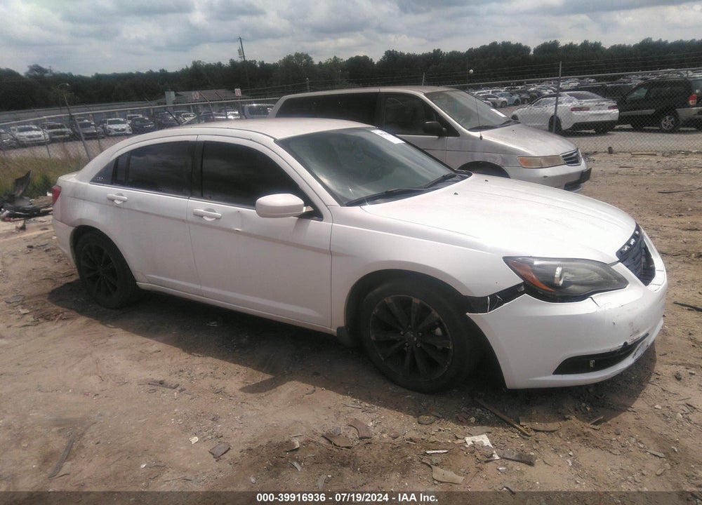 2013 CHRYSLER 200 TOURING VIN: 1C3CCBBG8DN717950