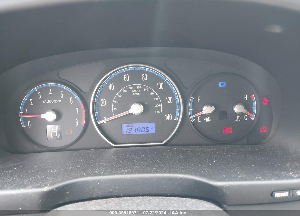 2007 HYUNDAI SANTA FE VIN: 5NMSG13D17H091928