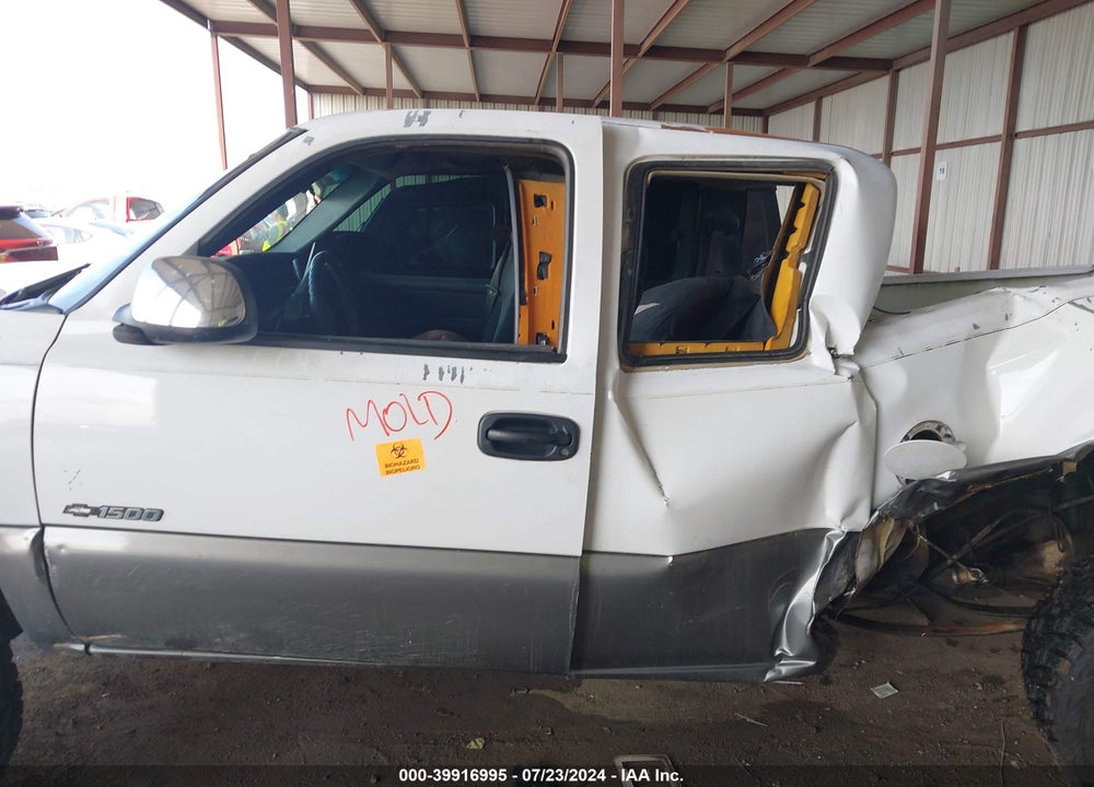 2000 CHEVROLET SILVERADO 1500 LS VIN: 2GCEK19T3Y1247595
