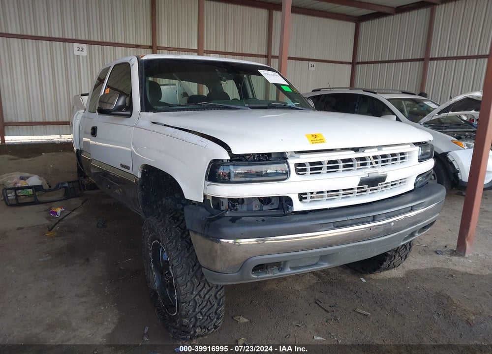 2000 CHEVROLET SILVERADO 1500 LS VIN: 2GCEK19T3Y1247595