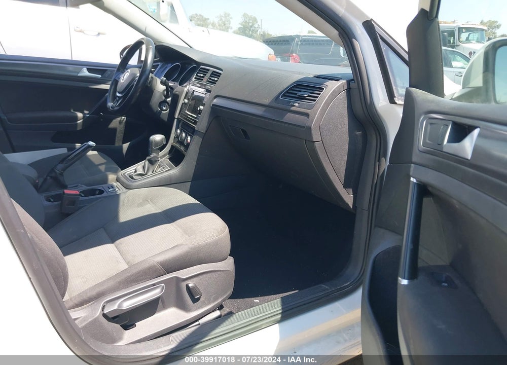 2018 VOLKSWAGEN GOLF TSI S/TSI SE VIN: 3VWG17AUXJM265509
