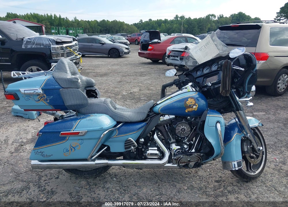 2015 HARLEY-DAVIDSON FLHTKL ULTRA LIMITED LOW VIN: 1HD1KKL19FB679714