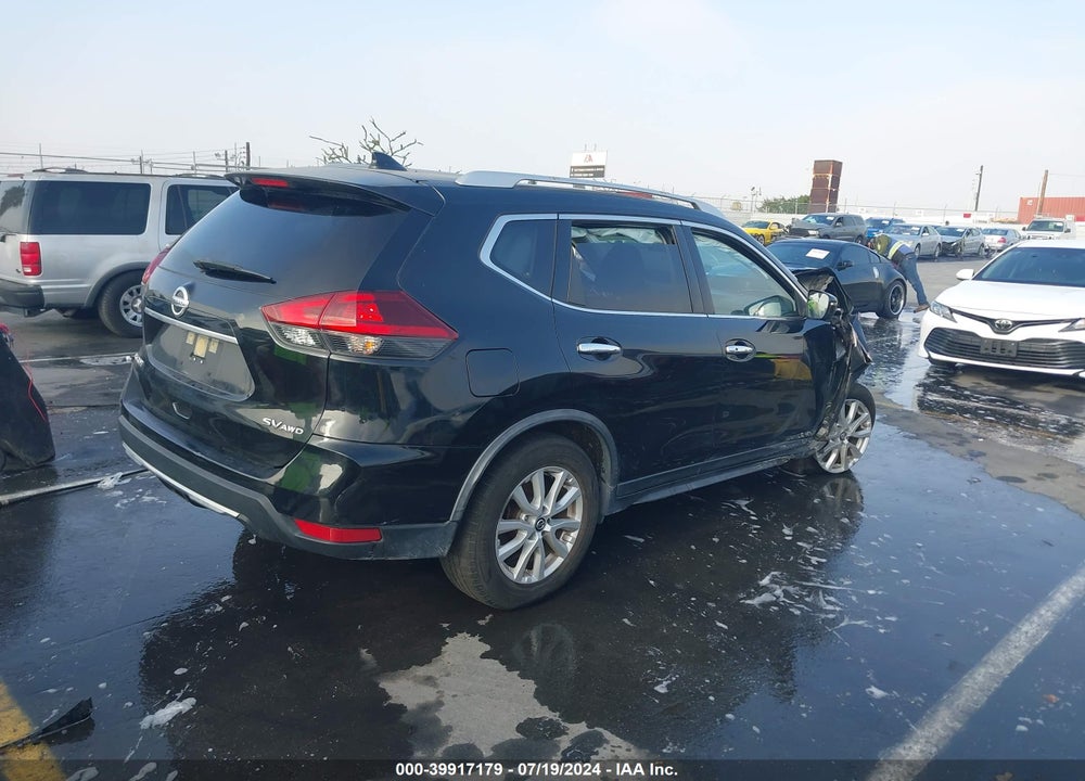 2018 NISSAN ROGUE SV VIN: JN8AT2MV3JW305184