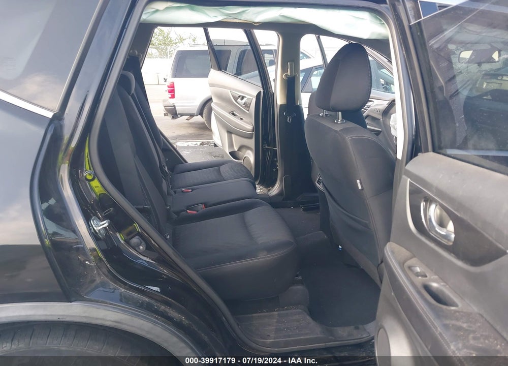 2018 NISSAN ROGUE SV VIN: JN8AT2MV3JW305184