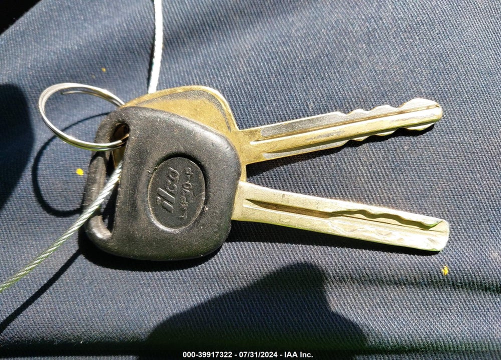 2001 TOYOTA TUNDRA VIN: 5TBJN32191S204199