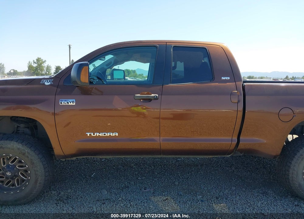 2016 TOYOTA TUNDRA SR5 5.7L V8 VIN: 5TFUY5F11GX580691