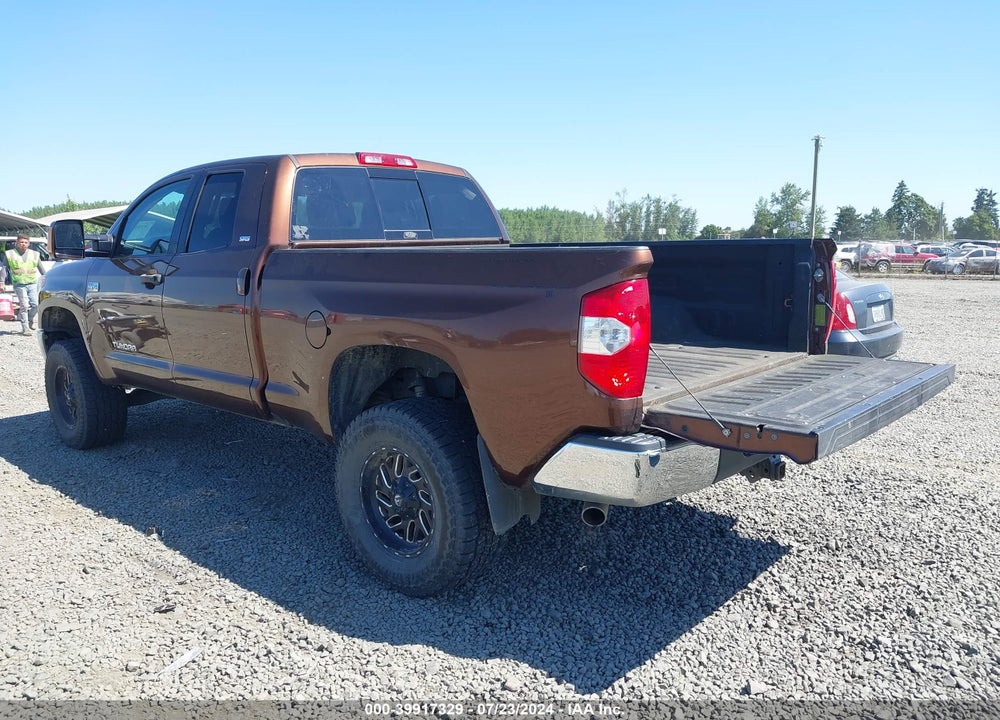 2016 TOYOTA TUNDRA SR5 5.7L V8 VIN: 5TFUY5F11GX580691