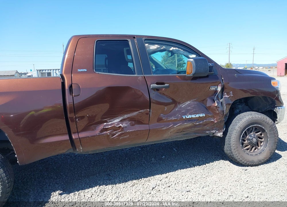 2016 TOYOTA TUNDRA SR5 5.7L V8 VIN: 5TFUY5F11GX580691