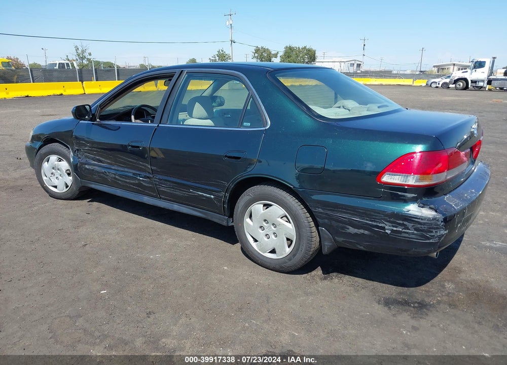 2001 HONDA ACCORD 3.0 LX VIN: 1HGCG16431A016120