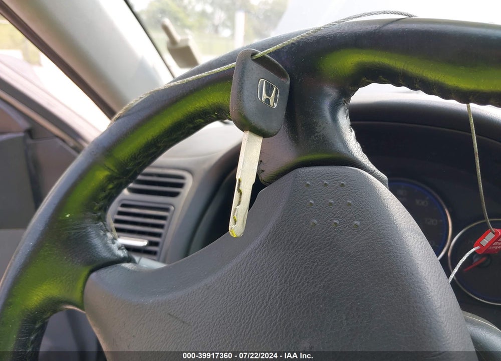 2005 HONDA CIVIC LX VIN: 2HGES16575H587889