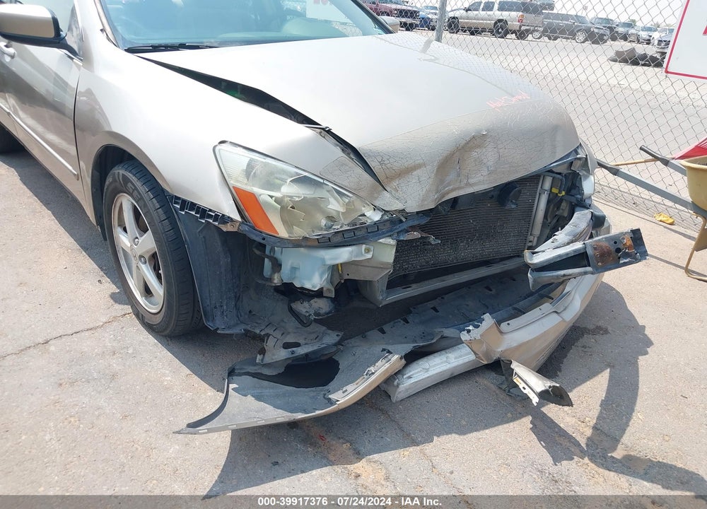 2004 HONDA ACCORD 2.4 EX VIN: JHMCM566X4C001637
