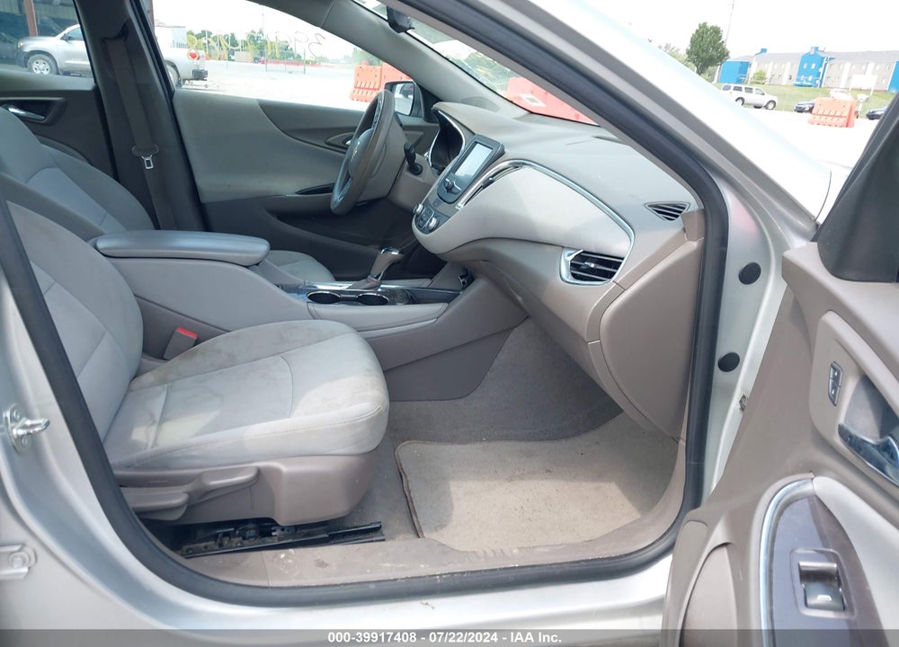 2018 CHEVROLET MALIBU LT VIN: 1G1ZD5ST2JF236253