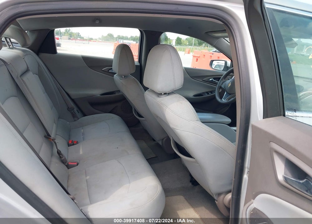 2018 CHEVROLET MALIBU LT VIN: 1G1ZD5ST2JF236253