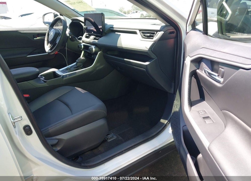 2024 TOYOTA RAV4 HYBRID XLE PREMIUM VIN: JTMB6RFV6RD559430