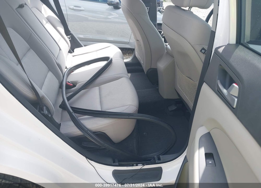 2017 HYUNDAI TUCSON SE VIN: KM8J3CA40HU289749