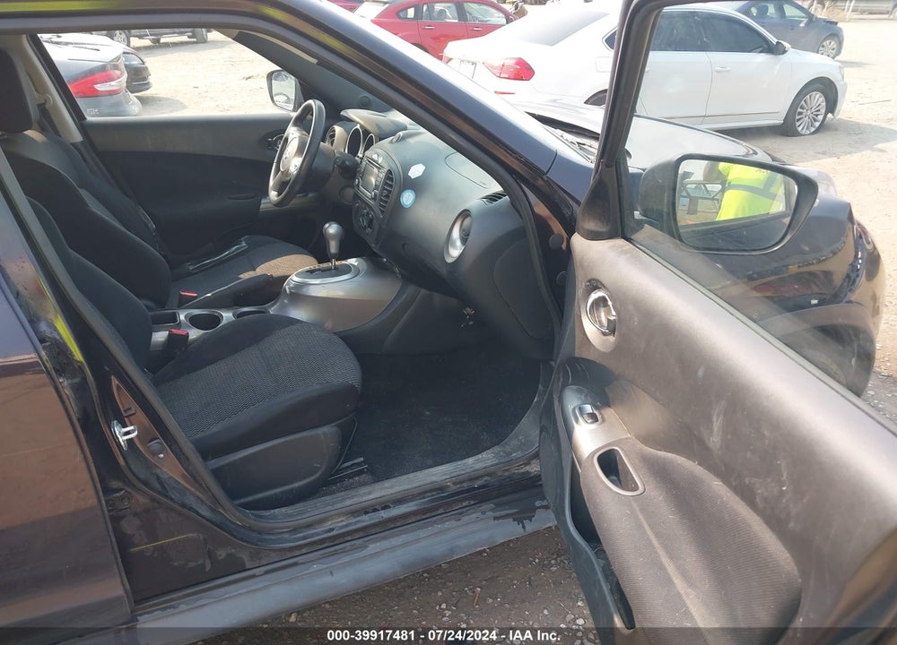 2015 NISSAN JUKE S VIN: JN8AF5MV6FT555052