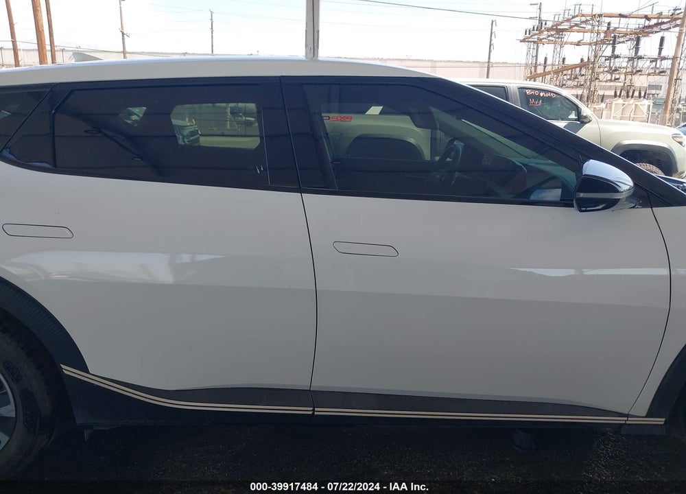 2024 KIA EV6 LIGHT LONG RANGE VIN: KNDC34LA0R5615826
