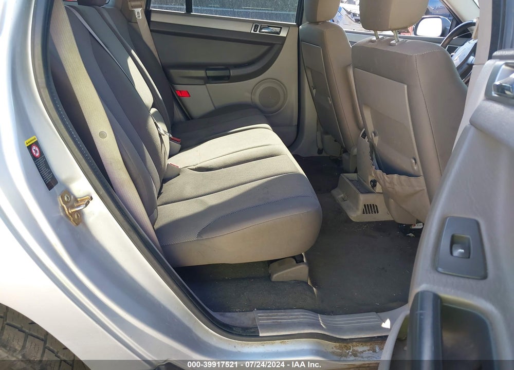 2005 CHRYSLER PACIFICA VIN: 2C8GM48L25R424493