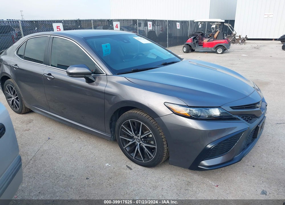 2021 TOYOTA CAMRY SE VIN: 4T1G11AK2MU429359