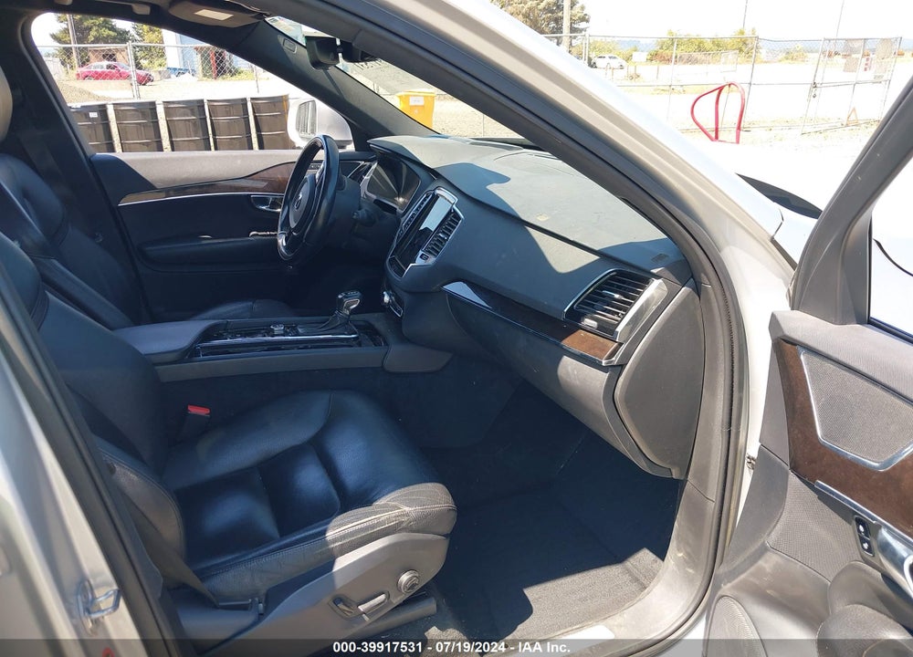 2017 VOLVO XC90 T6 MOMENTUM VIN: YV4A22PK8H1148773