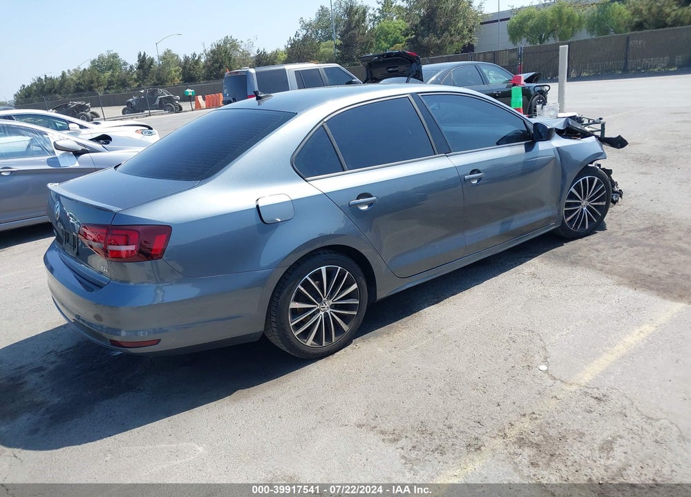2016 VOLKSWAGEN JETTA 1.8T SPORT VIN: 3VWD17AJ9GM404109