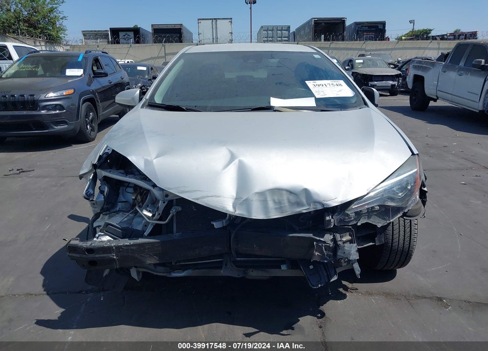 2018 TOYOTA COROLLA LE VIN: 2T1BURHE1JC113206