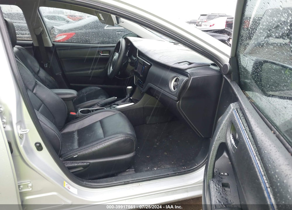 2017 TOYOTA COROLLA SE VIN: 5YFBURHE0HP633603