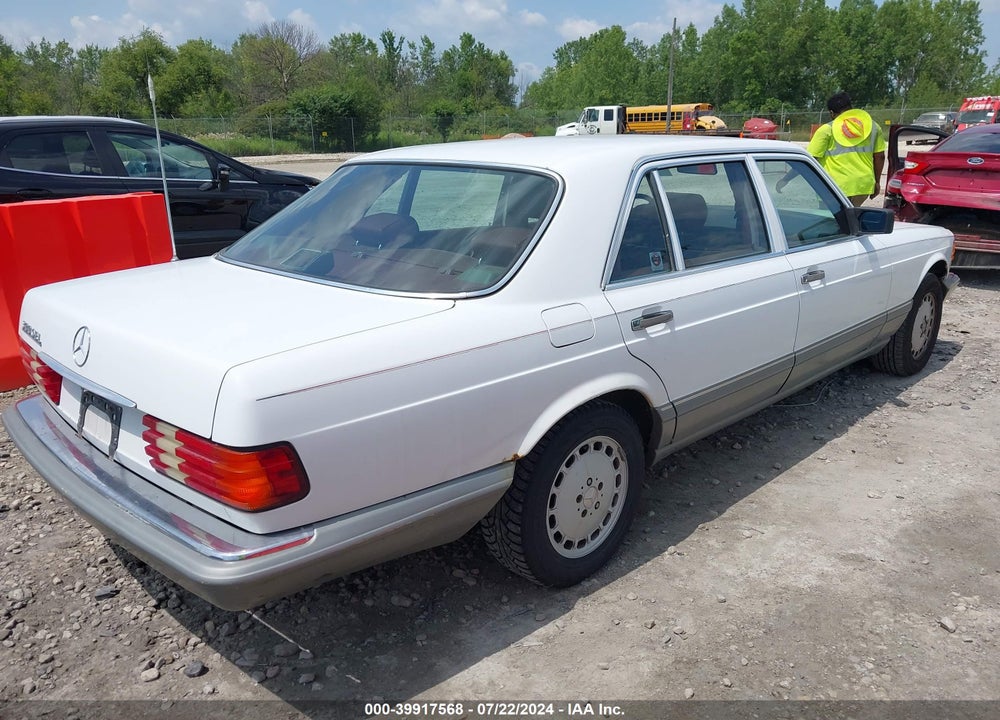 1988 MERCEDES-BENZ 300 SEL VIN: WDBCA25D0JA366732