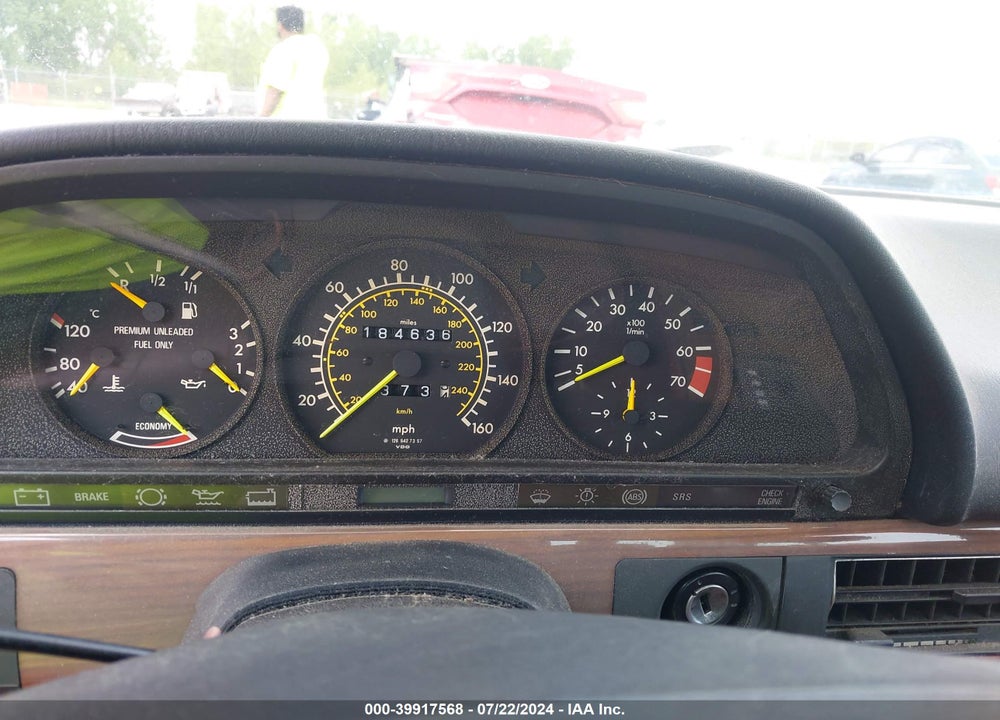 1988 MERCEDES-BENZ 300 SEL VIN: WDBCA25D0JA366732