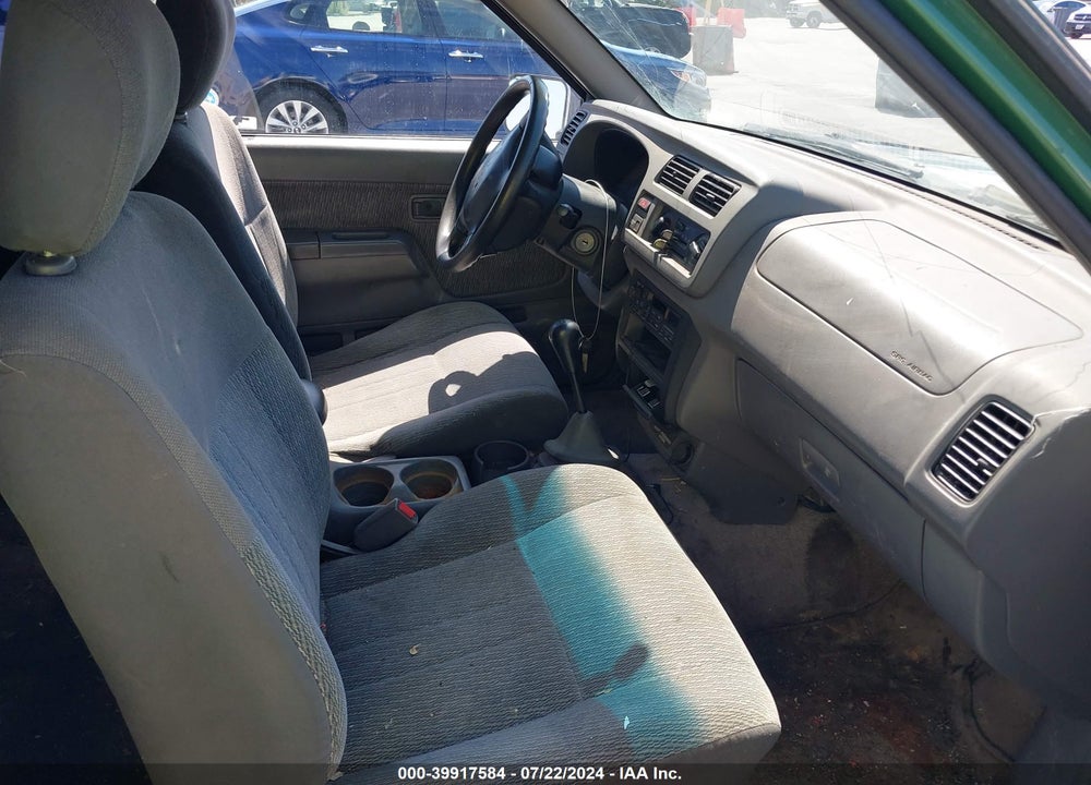 1998 NISSAN FRONTIER SE/XE VIN: 1N6DD26S7WC304649