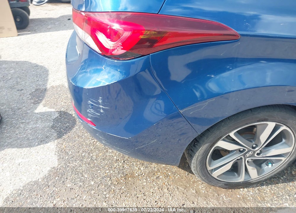 2015 HYUNDAI ELANTRA LIMITED VIN: KMHDH4AE0FU390638