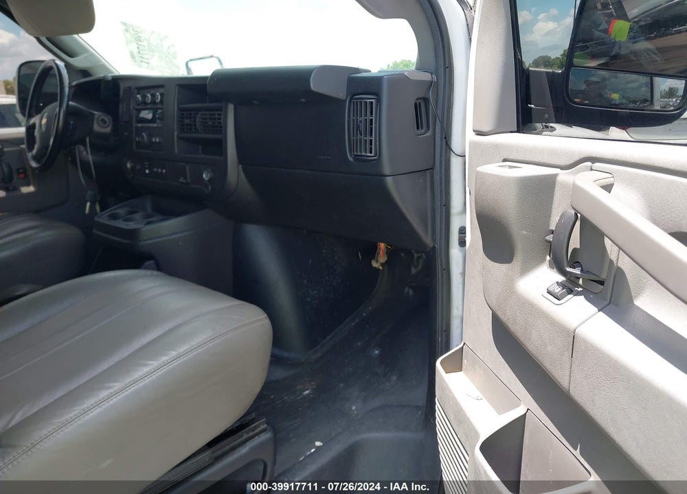 2017 CHEVROLET EXPRESS 2500 WORK VAN VIN: 1GCWGAFF9H1142053