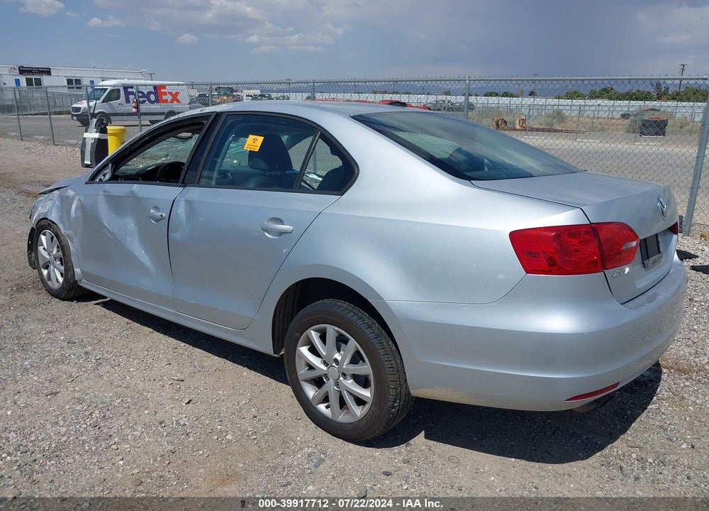 2011 VOLKSWAGEN JETTA 2.5L SE VIN: 3VWDZ7AJ9BM307929