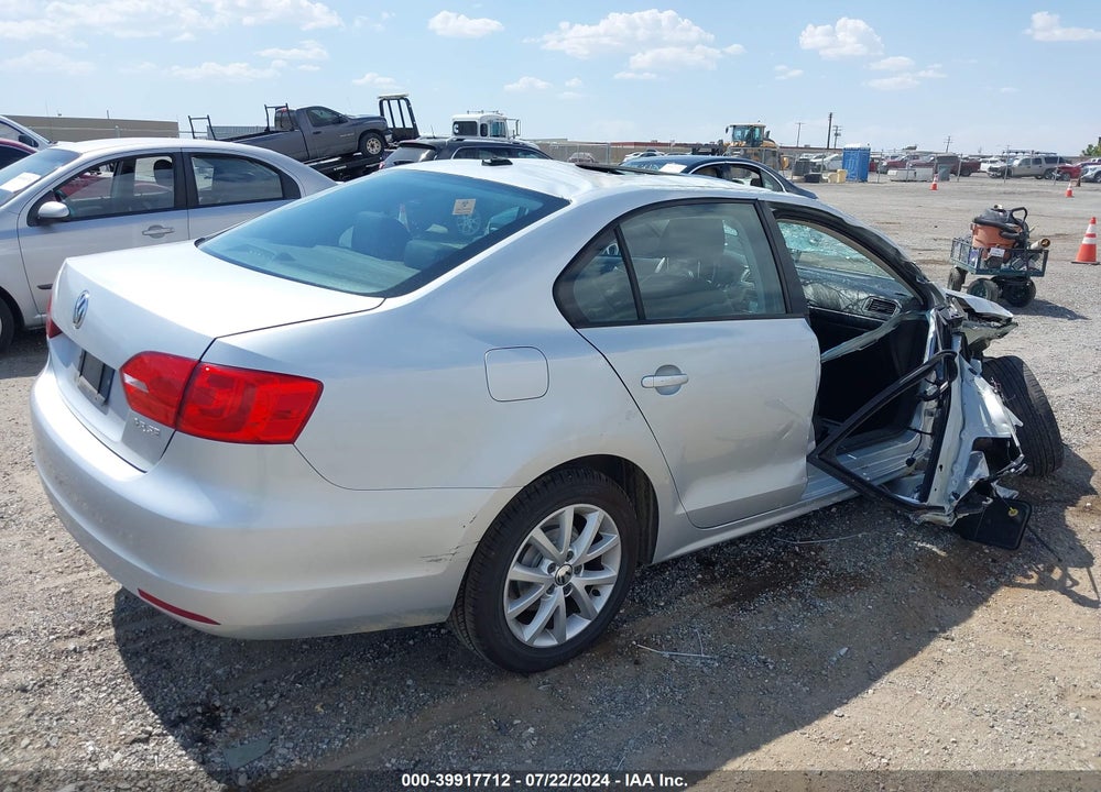 2011 VOLKSWAGEN JETTA 2.5L SE VIN: 3VWDZ7AJ9BM307929