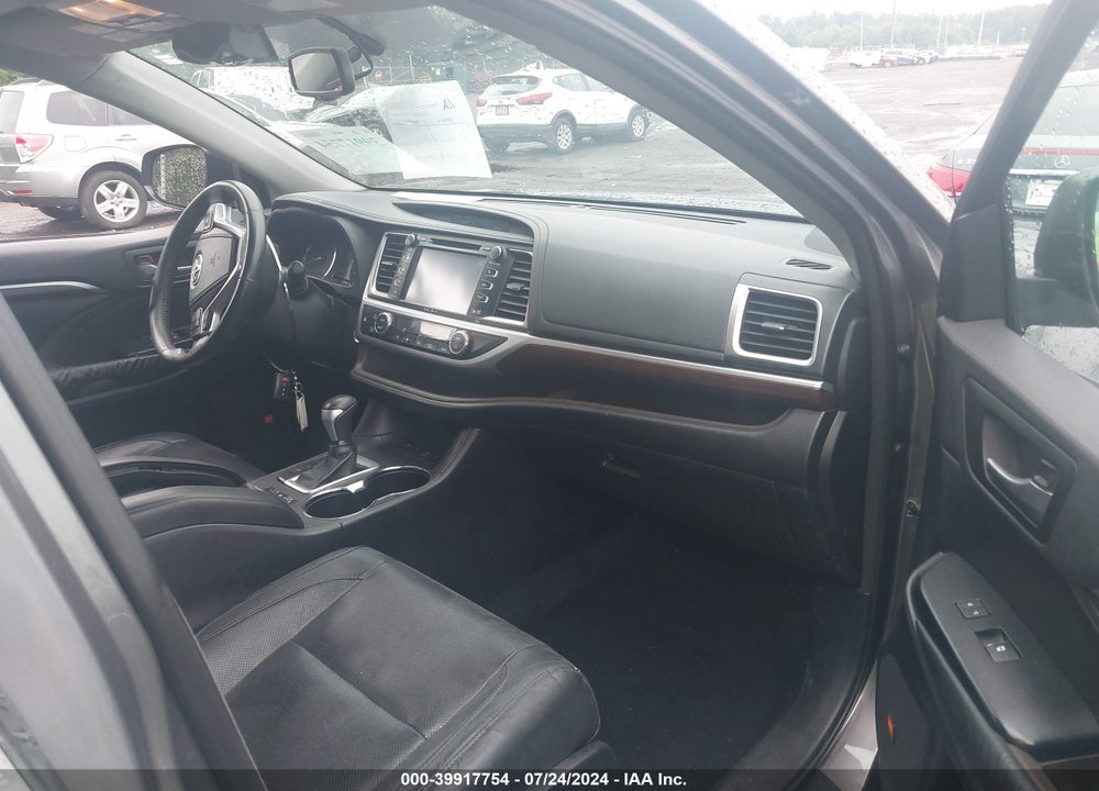 2014 TOYOTA HIGHLANDER LIMITED V6 VIN: 5TDDKRFH9ES052759