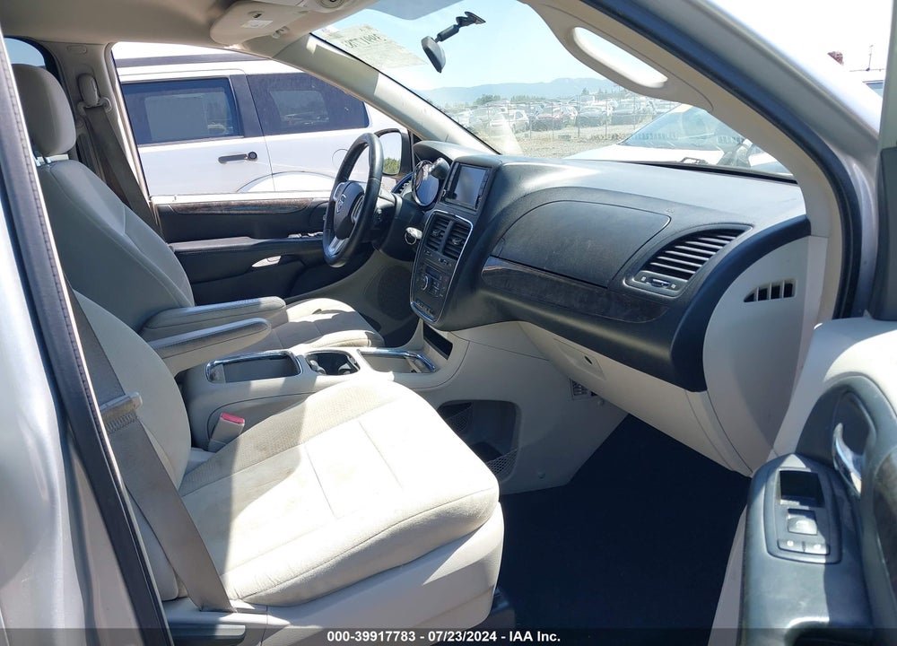 2011 DODGE GRAND CARAVAN CREW VIN: 2D4RN5DGXBR755455