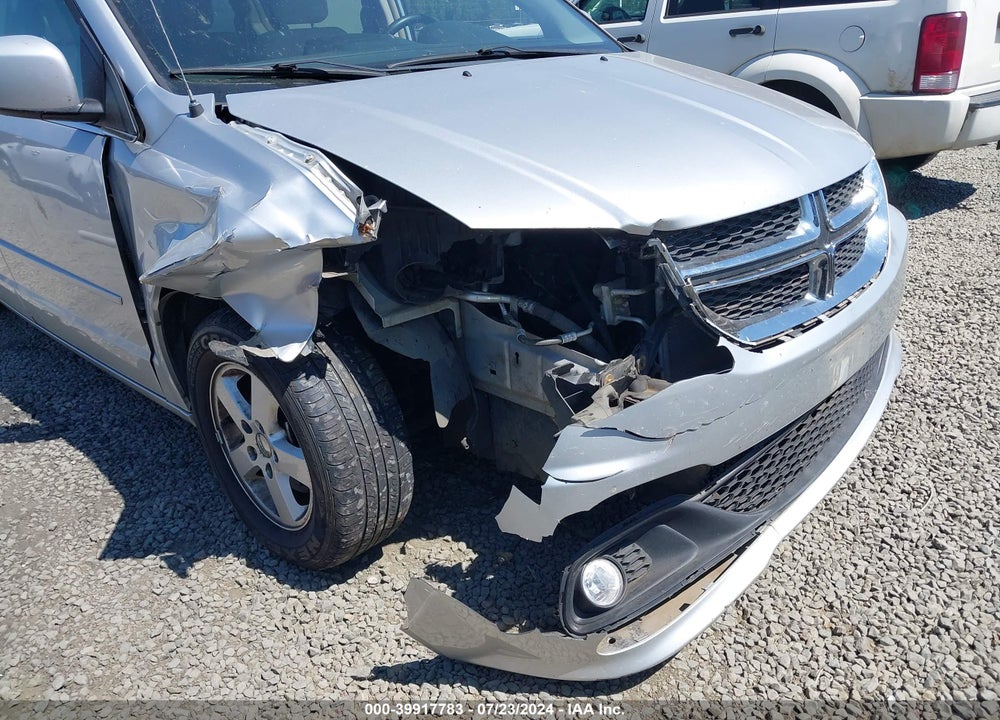 2011 DODGE GRAND CARAVAN CREW VIN: 2D4RN5DGXBR755455