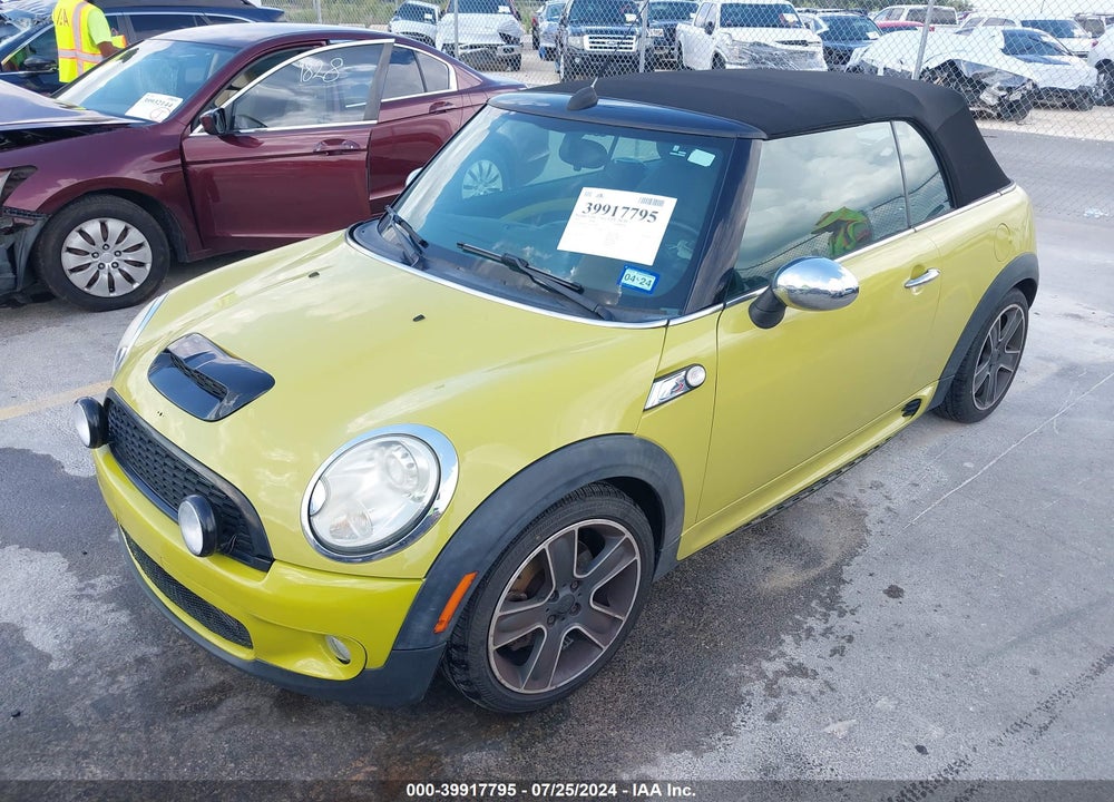 2009 MINI COOPER S VIN: WMWMS33519TG89093
