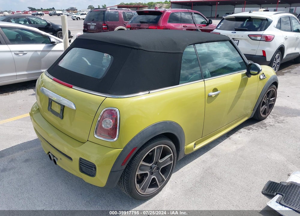2009 MINI COOPER S VIN: WMWMS33519TG89093